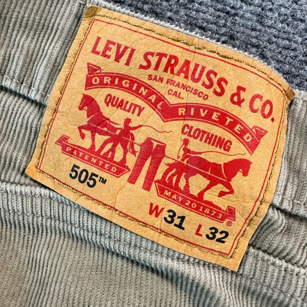 Levis 505 Men's‎ 31x32 Tan Khaki Regular Fit Corduroy Pants Straight Leg Casual